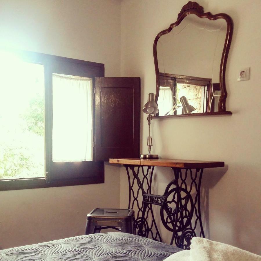 Hostal Moline Bruguera Экстерьер фото